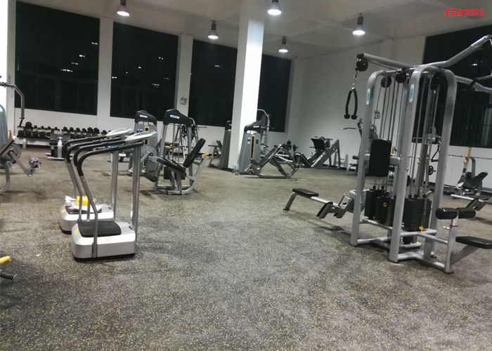 中山市实验中学健身房案例 采购学校健身器械就找广州泡芙视频官网下载免费