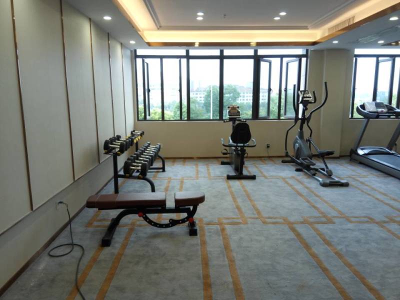 湖南永州冷水滩进贤碧桂园健身器材案例 选泡芙视频官网下载免费健身器材商家
