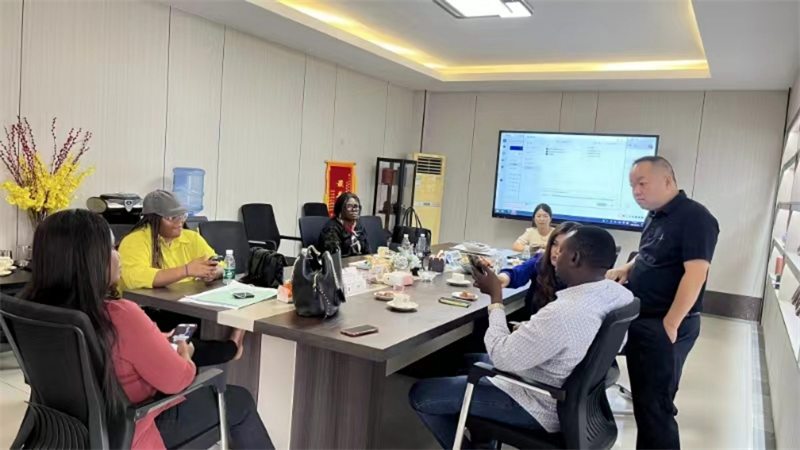 尼日利亚五星级酒店项目选择帕纳塔健身器材：质量与服务的双重认可 (3).jpg